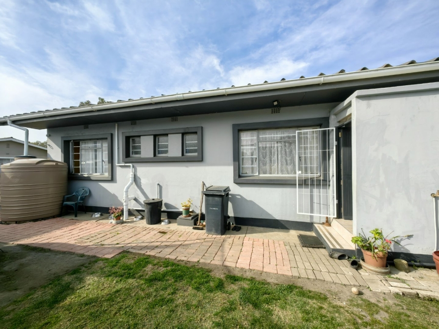 3 Bedroom Property for Sale in Fraaiuitsig Western Cape